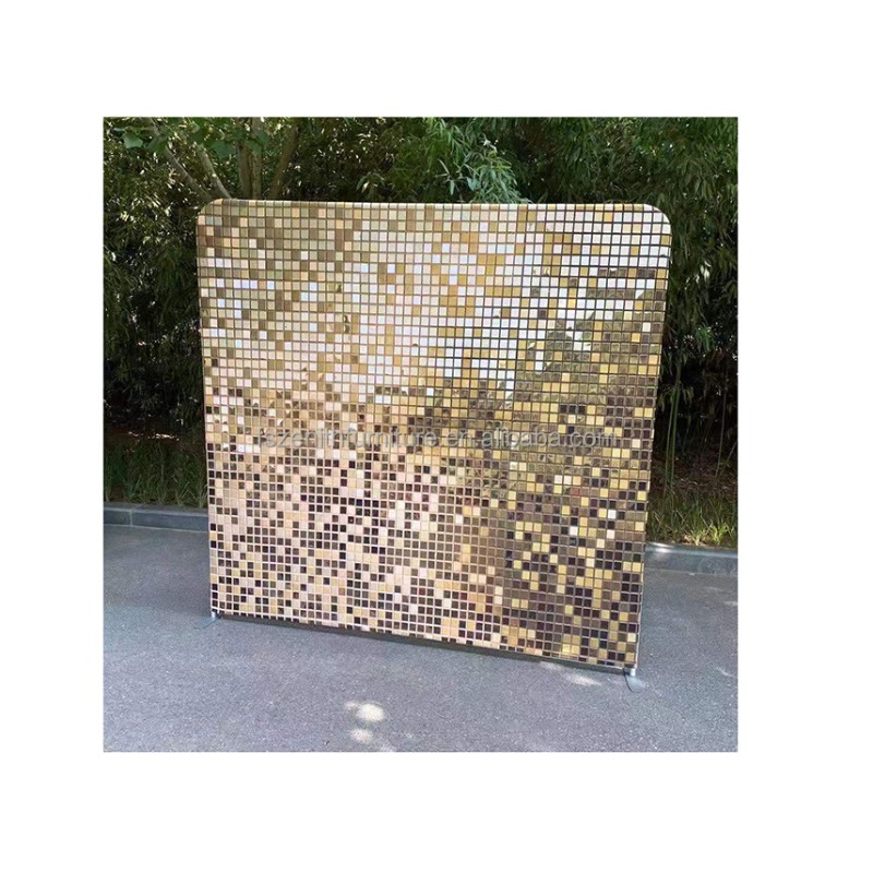 Sequin Fabric Panel - غطاء خلفي على شكل قوس من