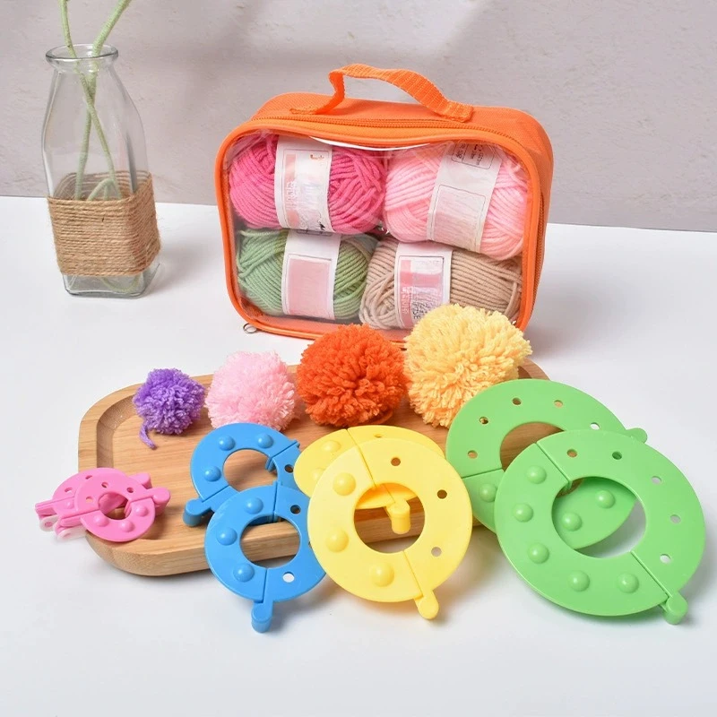 Pom Pom Maker Tool - 8 قطعة 4 أحجام زغب الكرة