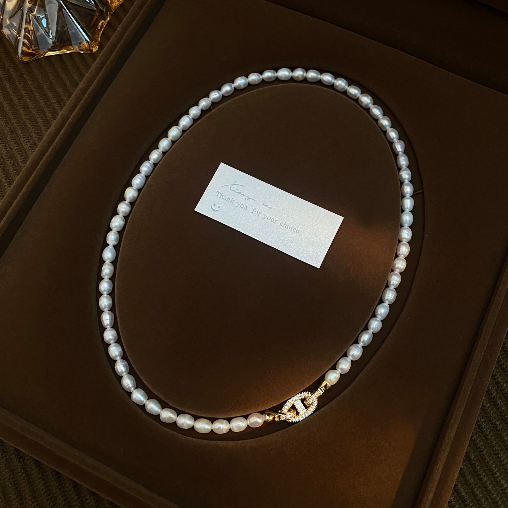 عالية الجودة العصرية لامعة كري - مراجعة Pearl Trim Chain وسعره