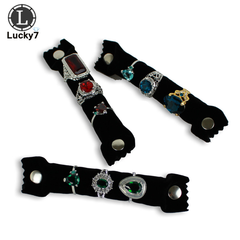 المحمولة زيبر المخملية مجوهرات - مراجعة Velvet Ribbon Roll وسعره