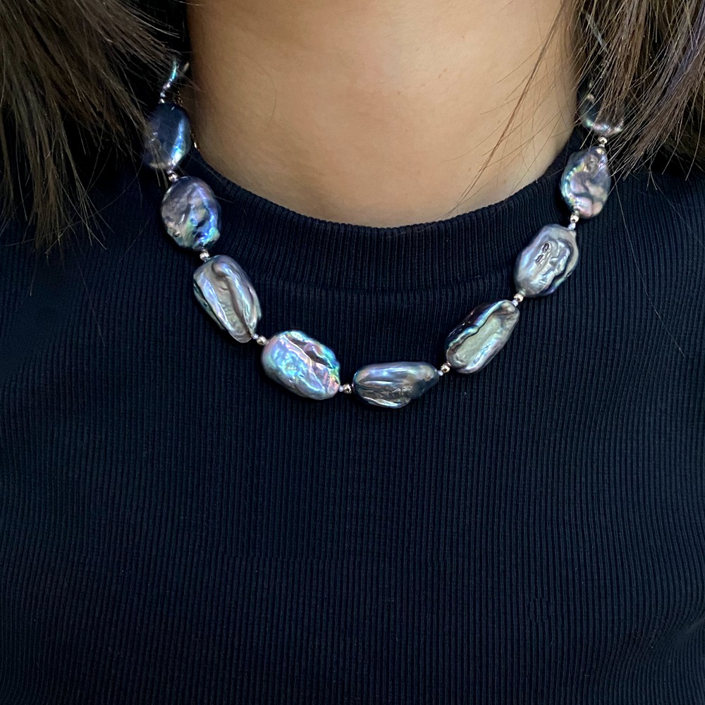 طاووس أسود عقد لؤلؤ مسطح أزرق  - مراجعة Pearl Trim Chain وسعره